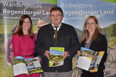 Landratsamt Regensburg - Neuer Image- und Gastgeberkatalog mit Freizeittipps